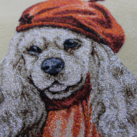 Siuvinėta pagalvė "Šuniukas su berete"