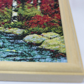 Paveikslas siuvinėtas "Upė miške"