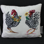 Dekoratyvinė pagalvė " Vištytė ir gaidelis"