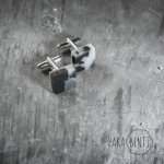 Sąsagos su juoduoju ąžuolu. Sąsagos su juoduoju ąžuolu.