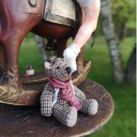Autorinė lėlė Berniukas ant supamo arkliuko