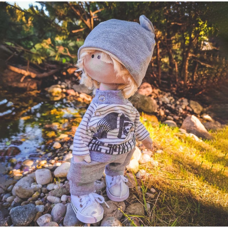 Tekstilinė lėlė Šviesiaplaukis berniukas Tekstilinė lėlė Šviesiaplaukis berniukas