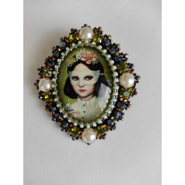 Sagė - Mergaitė ir drugelis