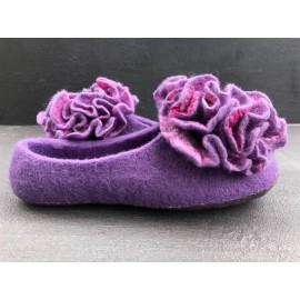 Alyviniai veltiniai su šilko ir merino vilnos gėle išsiuvinėta karoliukais 36 d. 