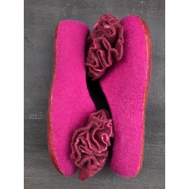 Gėle iš merino ir šilko puošti veltiniai 39 dydis