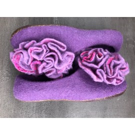 Alyviniai veltiniai su šilko ir merino vilnos gėle išsiuvinėta karoliukais 36 d. 