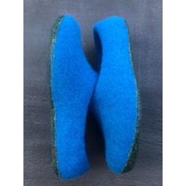 Moteriškos veltinio šlepetės 37d. latekso padu