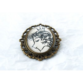  Vintažinė segė "Neapsakomai graži, bet puiki"