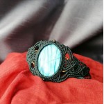 Plati apyrankė su labradoritu