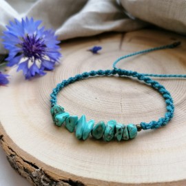 Apyrankė su haulito akmenėliais Apyrankė su haulito akmenėliais