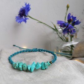 Apyrankė su haulito akmenėliais Apyrankė su haulito akmenėliais