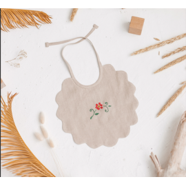 Lininis seilinukas su siuvinėjimais