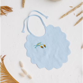 Lininis seilinukas su siuvinėjimais