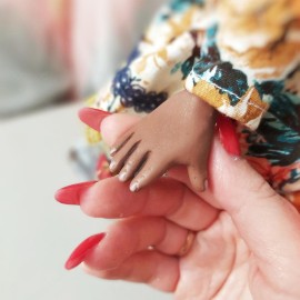 Juoda lėlė iš polimero molio Juoda lėlė iš polimero molio