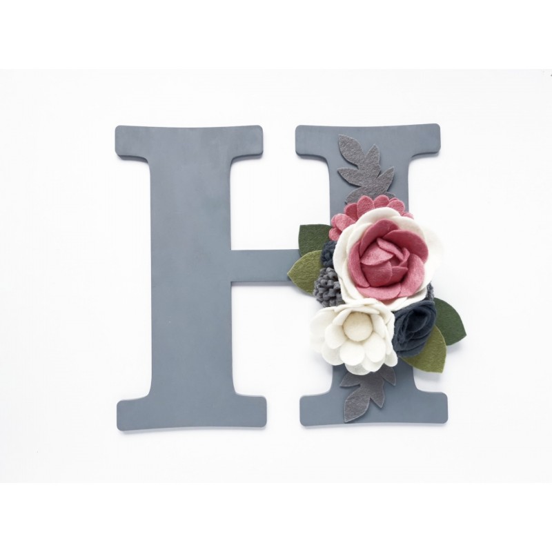 Gėlėmis puošta pakabinama raidė 1 vnt., kambario dekoracija Gėlėmis puošta pakabinama raidė 1 vnt., kambario dekoracija