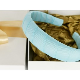 Plaukų lankelis, rankų darbo. Šviesiai mėlyna spalva Plaukų lankelis, rankų darbo. Šviesiai mėlyna spalva