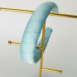 Plaukų lankelis, rankų darbo. Šviesiai mėlyna spalva Plaukų lankelis, rankų darbo. Šviesiai mėlyna spalva