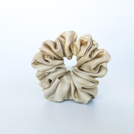 Natūralaus šilko plaukų gumytė, Cappuccino (matinė) Natūralaus šilko plaukų gumytė, Cappuccino (matinė)