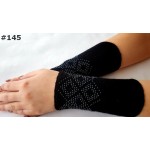 145 Juodos riešinės 