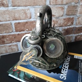 Ekstravagantiška stalinė lempa „Auksinė žuvelė“
