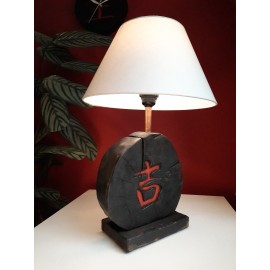 Lempa iš medžio su gaubtu „Sėkmė“