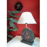 Lempa iš medžio su gaubtu „Sėkmė“