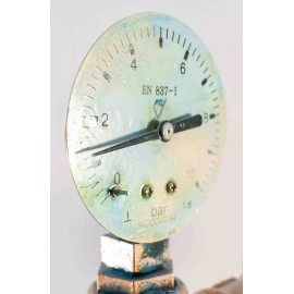 Stalinis šviestuvas su laikrodžiu „Loft“