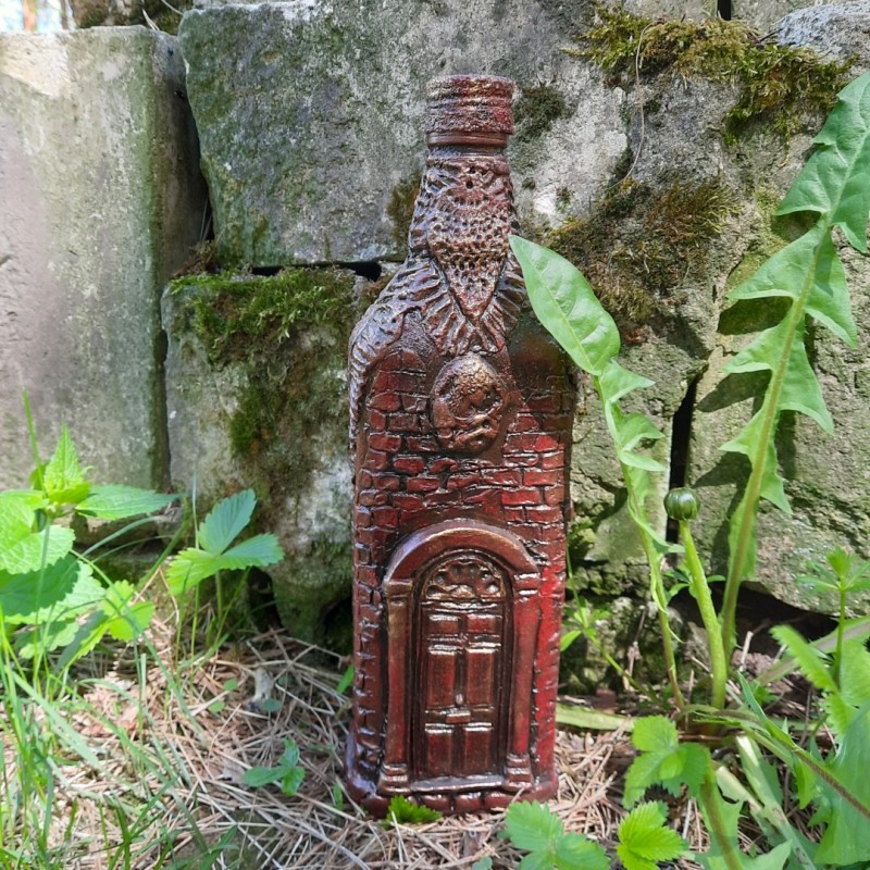 Dekoruotas butelis „Senas namas“