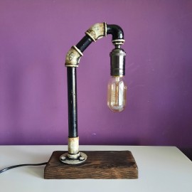 Modernus industrinio stiliaus šviestuvas „Gatvės žibintas“ 