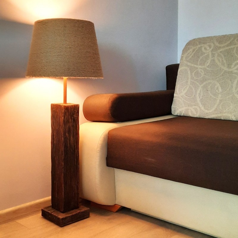 Lempa iš medžio-toršeras "Skandinavija"