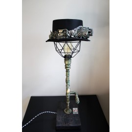 Modernus industrinio stiliaus šviestuvas „Kabykla su cilindru“