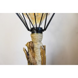 Lempa iš medžio  „Švyturys“ 