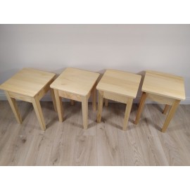 Pušinių taburečių komplektas, 4vnt. Pušinių taburečių komplektas, 4vnt.