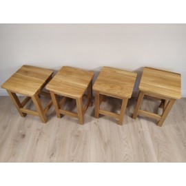 Ąžuolinių pastiprintų taburečių komplektas, 4 vnt.