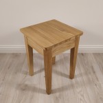 Ąžuolinė taburetė Ąžuolinė taburetė