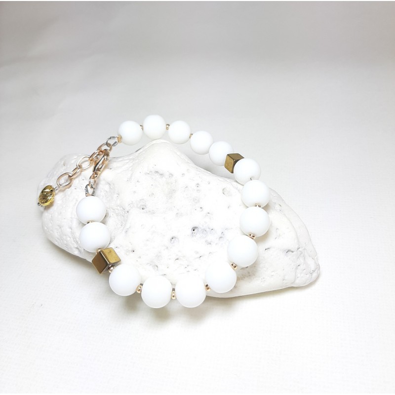 Apyrankė su žadeitu ir hematitu su užsegimu