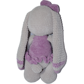 Nertas zuikutis su alyvine suknele