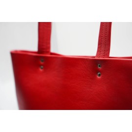 Raudona rankinė | oda