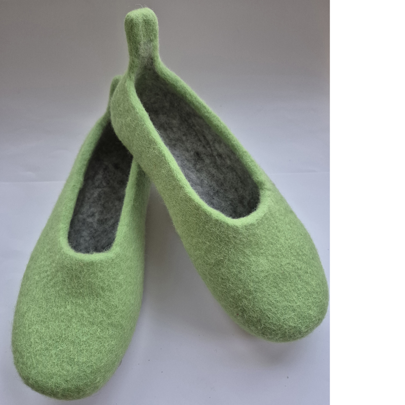 42 dydžio šlepetės