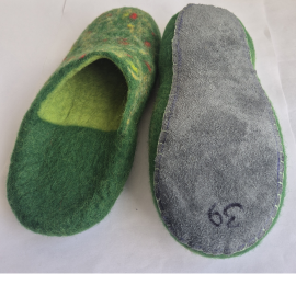 39 dydžio šlepetės