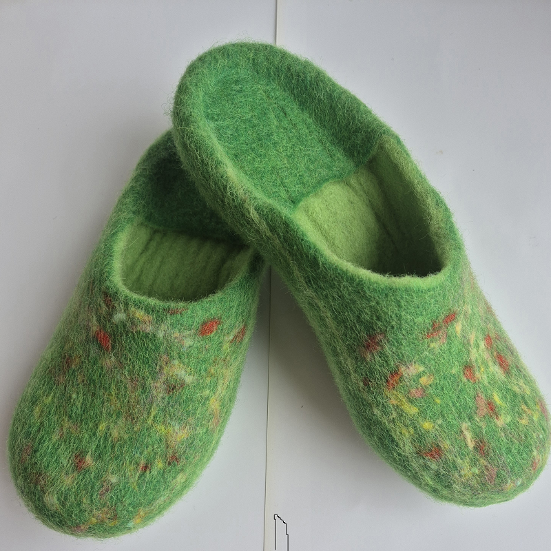 38 dydžio šlepetės