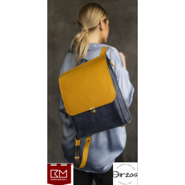 Geltona ir mėlyna maža odinė kuprinė moterims Geltona ir mėlyna maža odinė kuprinė moterims