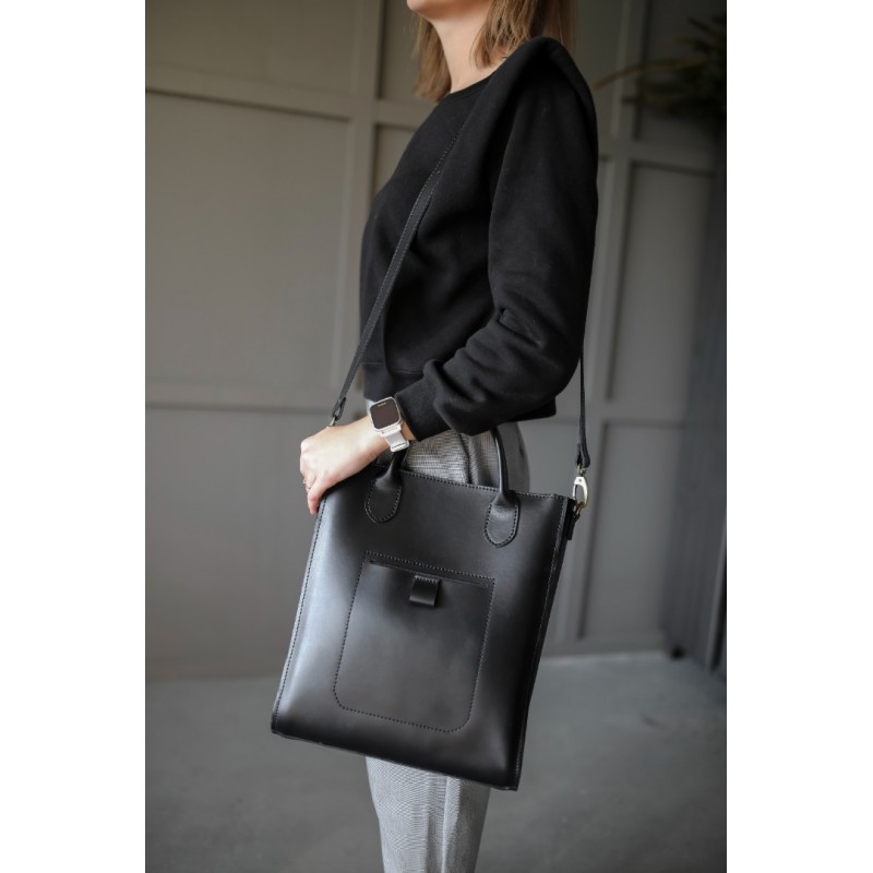 Juoda rankinė moterims su diržu