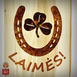 "Laimės" gintaru inkrustuota pjaustymo lentelė 