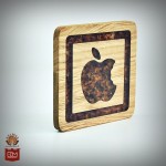 "Obuolys" inkrustuotas medinis padėkliukas 