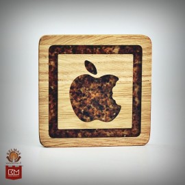 "Obuolys" inkrustuotas medinis padėkliukas 