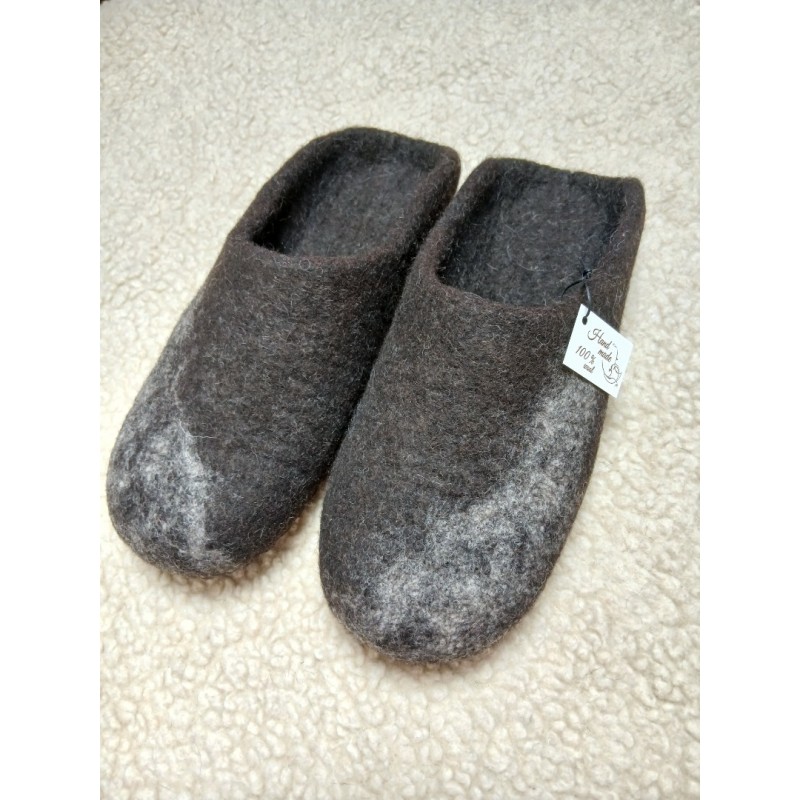 Įspiriamos veltos šlepetės dydis 44-45 Įspiriamos veltos šlepetės dydis 44-45