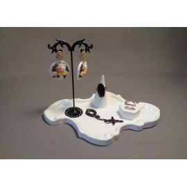 Papuošalų laikymo komplektas. Dovana 