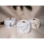 Dovana. Žvakės inde su „šerkšnu“