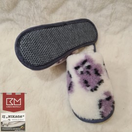 Šlepetės su violetiniais pelėdžiukais Šlepetės su violetiniais pelėdžiukais